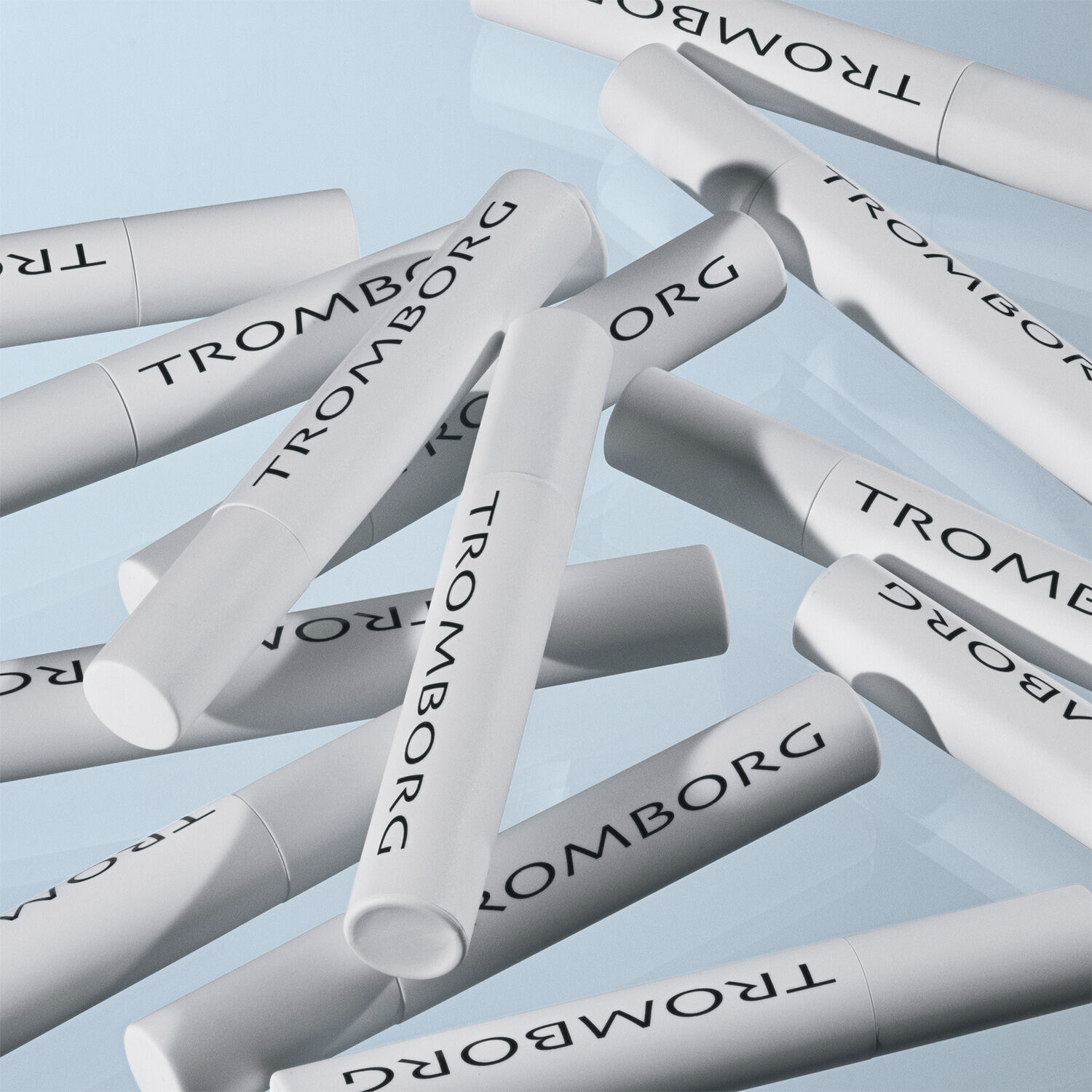 Volumizing Mascara Black