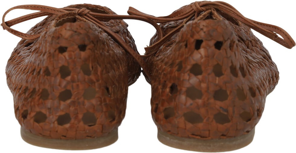 Bl&oslash;d h&aring;ndflettet ballerina med sl&oslash;jfedetalje