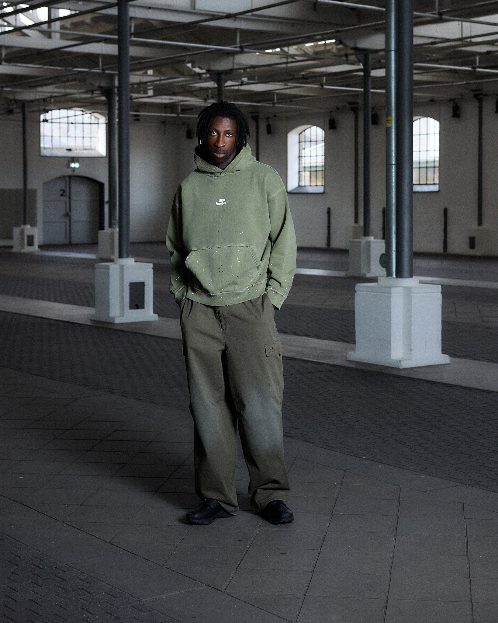 OVERSIZED HOODIE