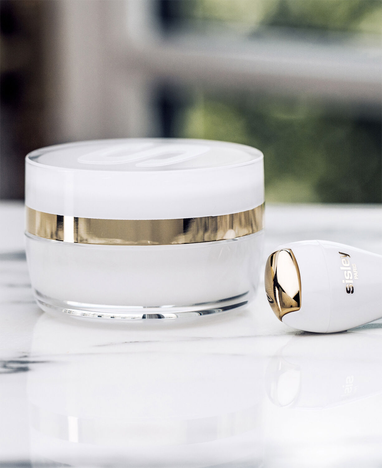 Sisle&yuml;a L'Int&eacute;gral Anti-&Acirc;ge Eye & Lip Contour Cream