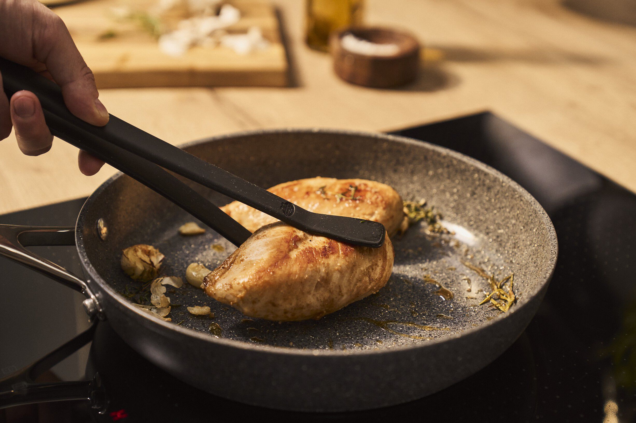 Salina Ceramic Stegepande, 32 cm, Aluminium, Titanium forst&aelig;