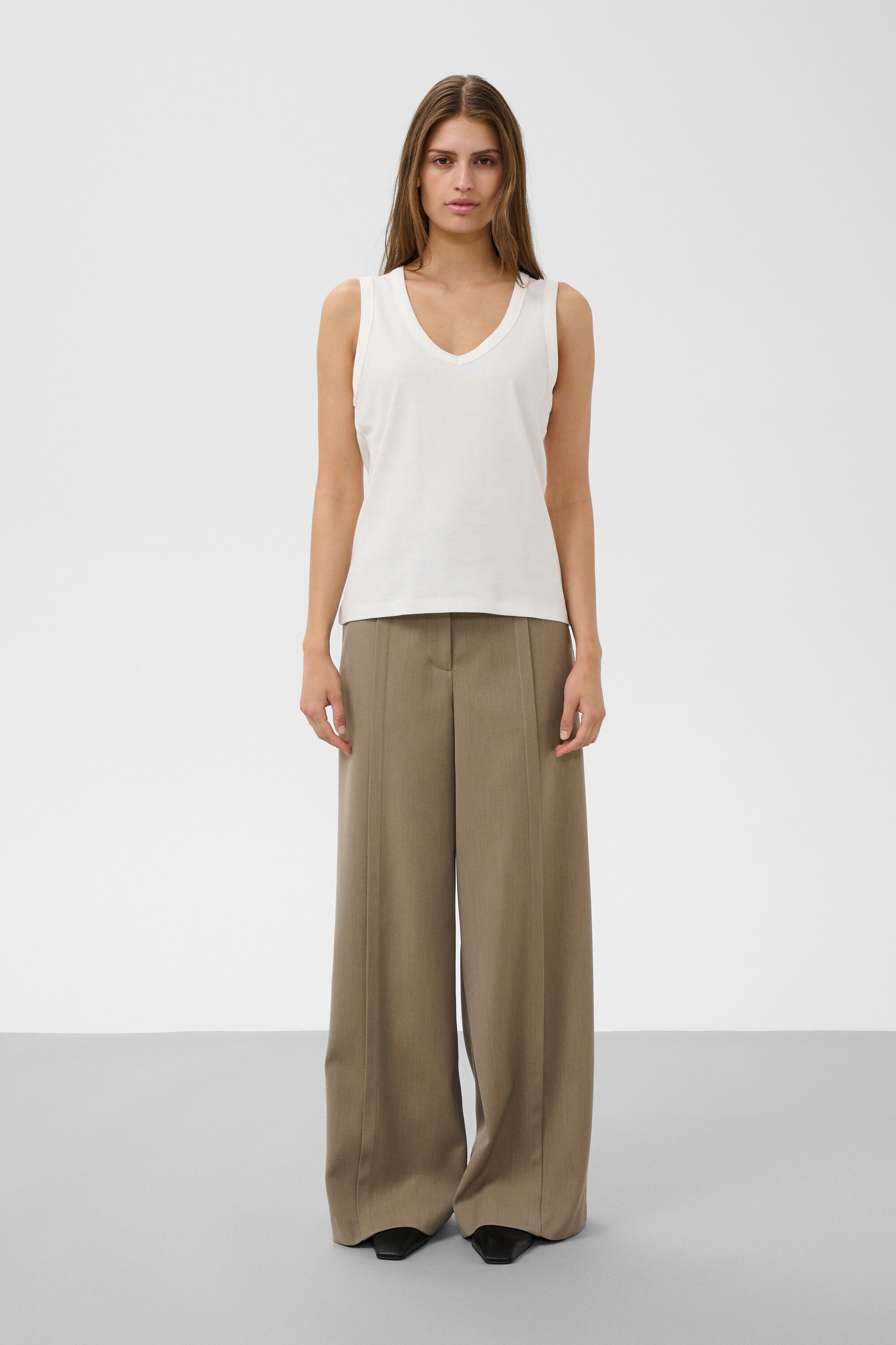 SLCosetta V-Neck Tank Top