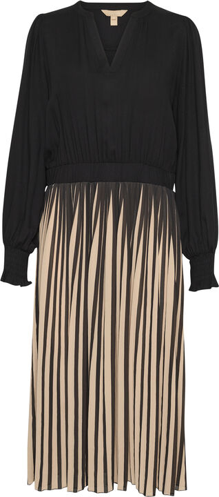 CUcarly V-neck Dress