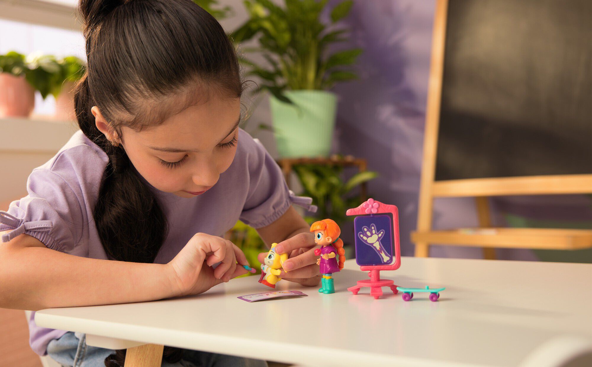 Vida the Vet Figure Story