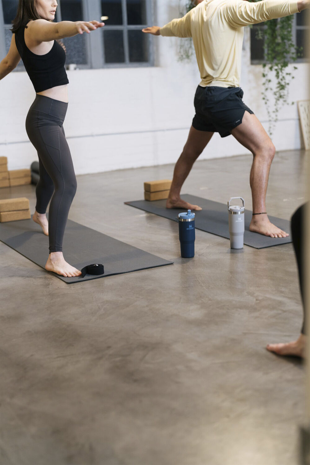 IceFlow Flip Straw Tumbler 0.89L