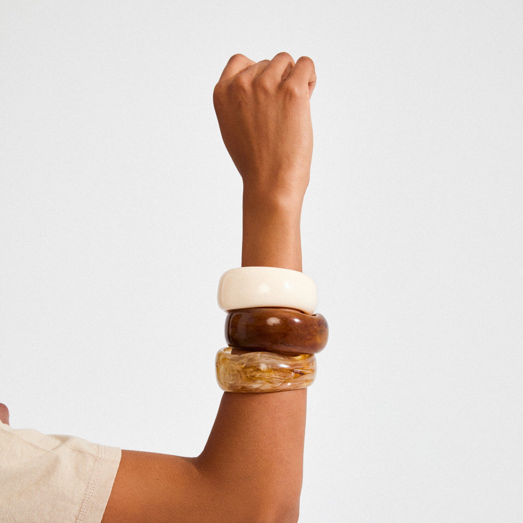 AASE armb&aring;nd creamy