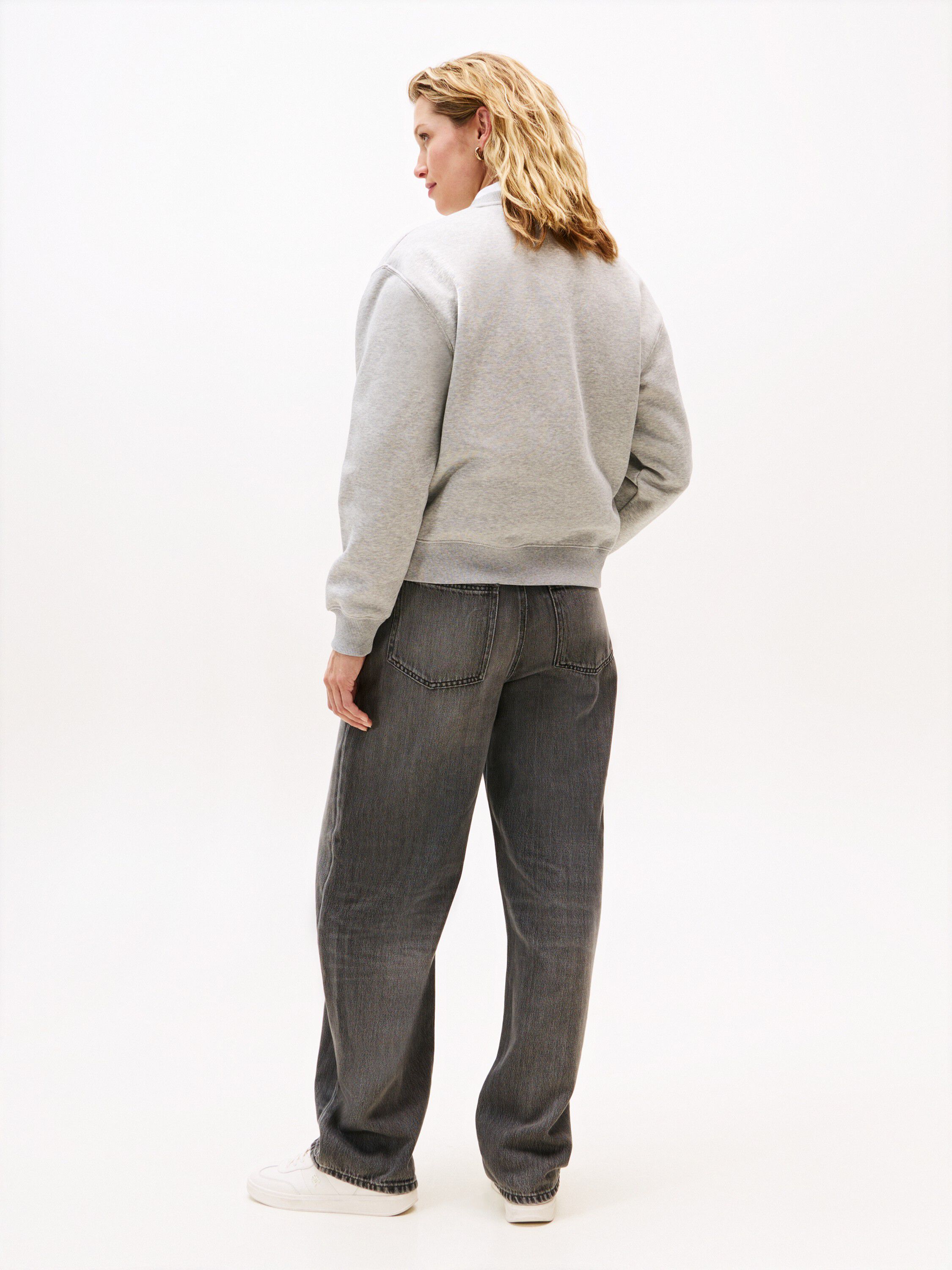 MDRN REG CORP LOGO C-NK SWTSHRT