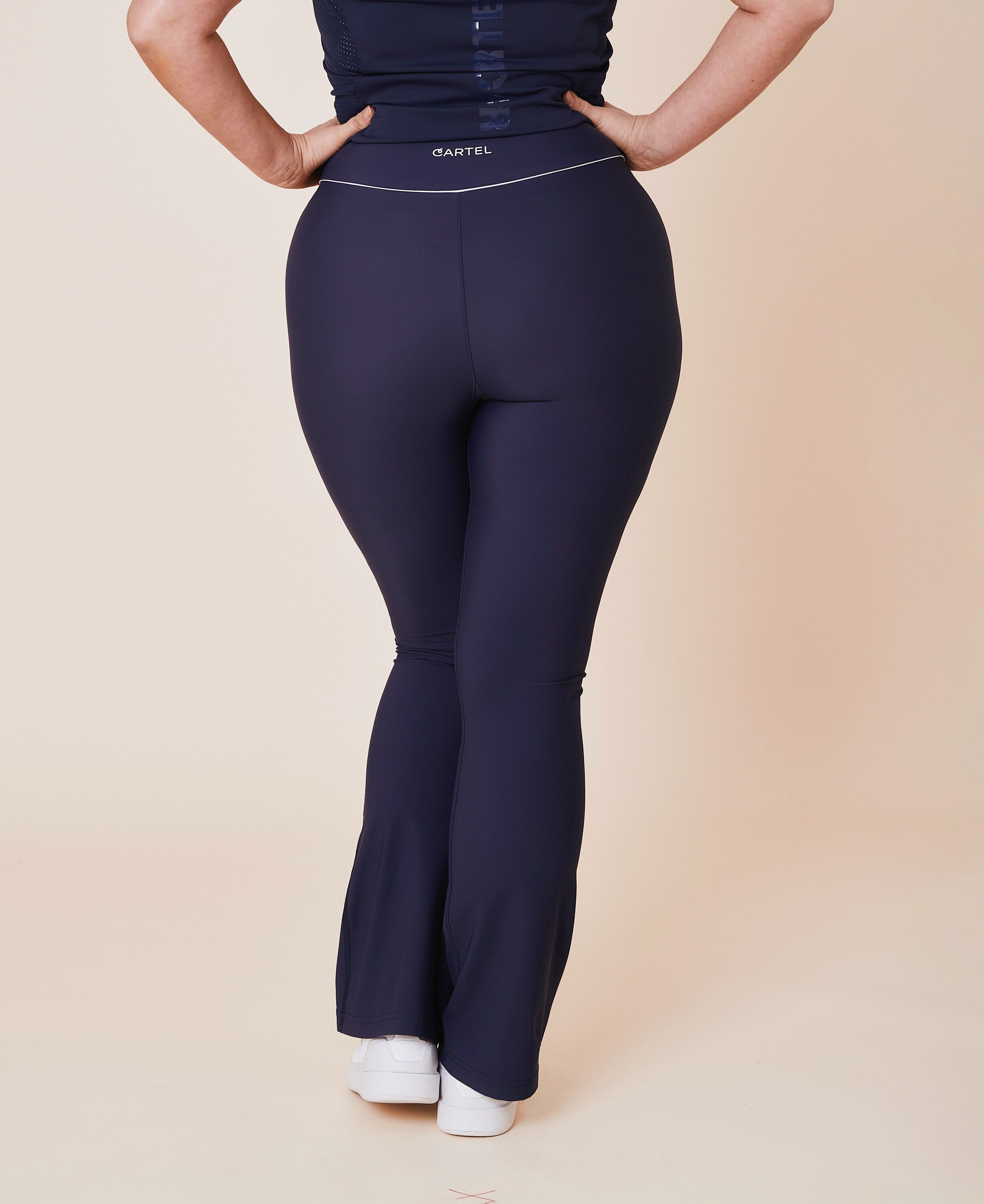 Peak high-waist flared brushed leggings - Ocean