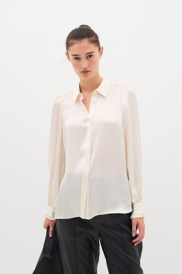 LarinaIW Shirt Premium