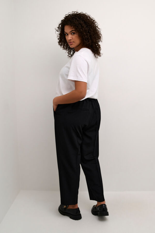 KCsakira Cropped Pants