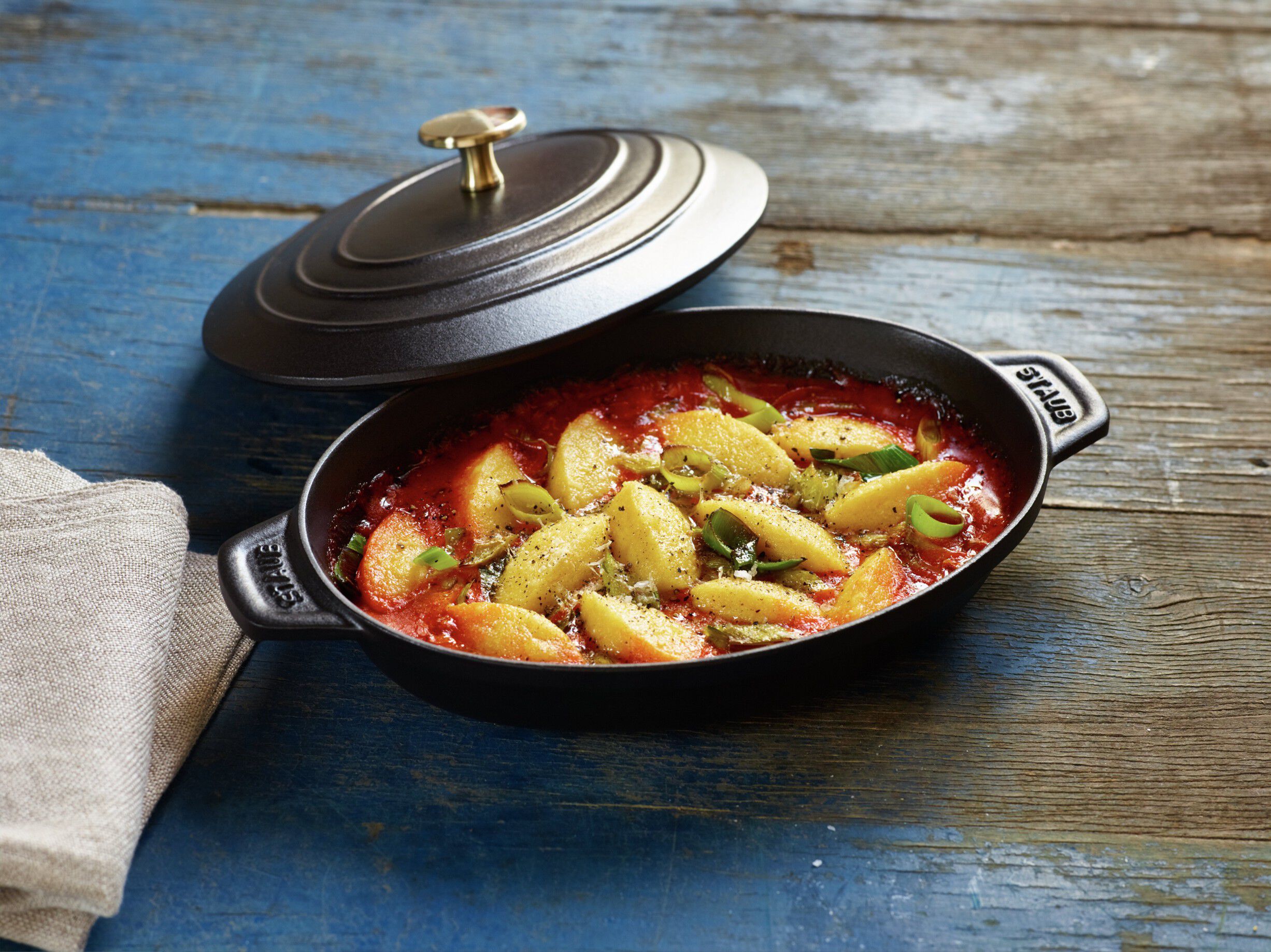 Specialities Ovnfad Med l&aring;g 23 cm, St&oslash;bejern