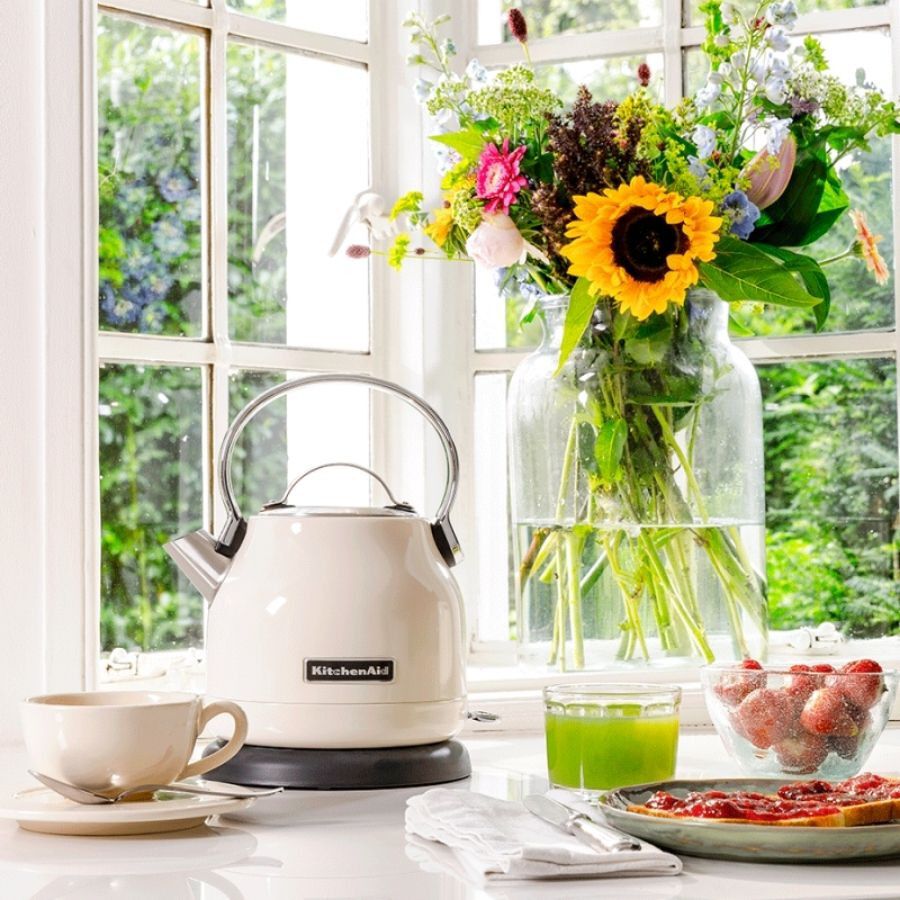 Vannkoker krem 1,25 liter L22,6cm B17,8cm H26,2cm