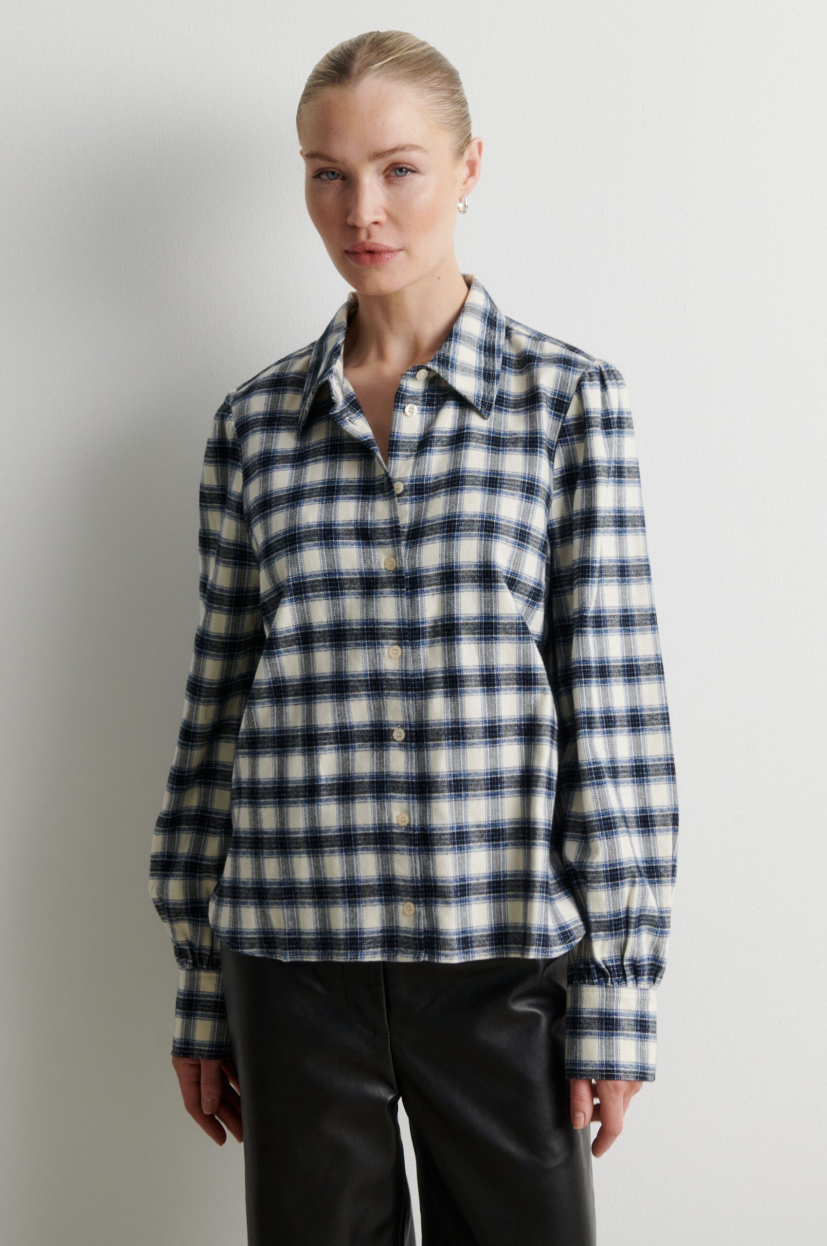 Nicolina Shirt