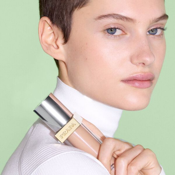 Reveal Skin Optimizing Foundation