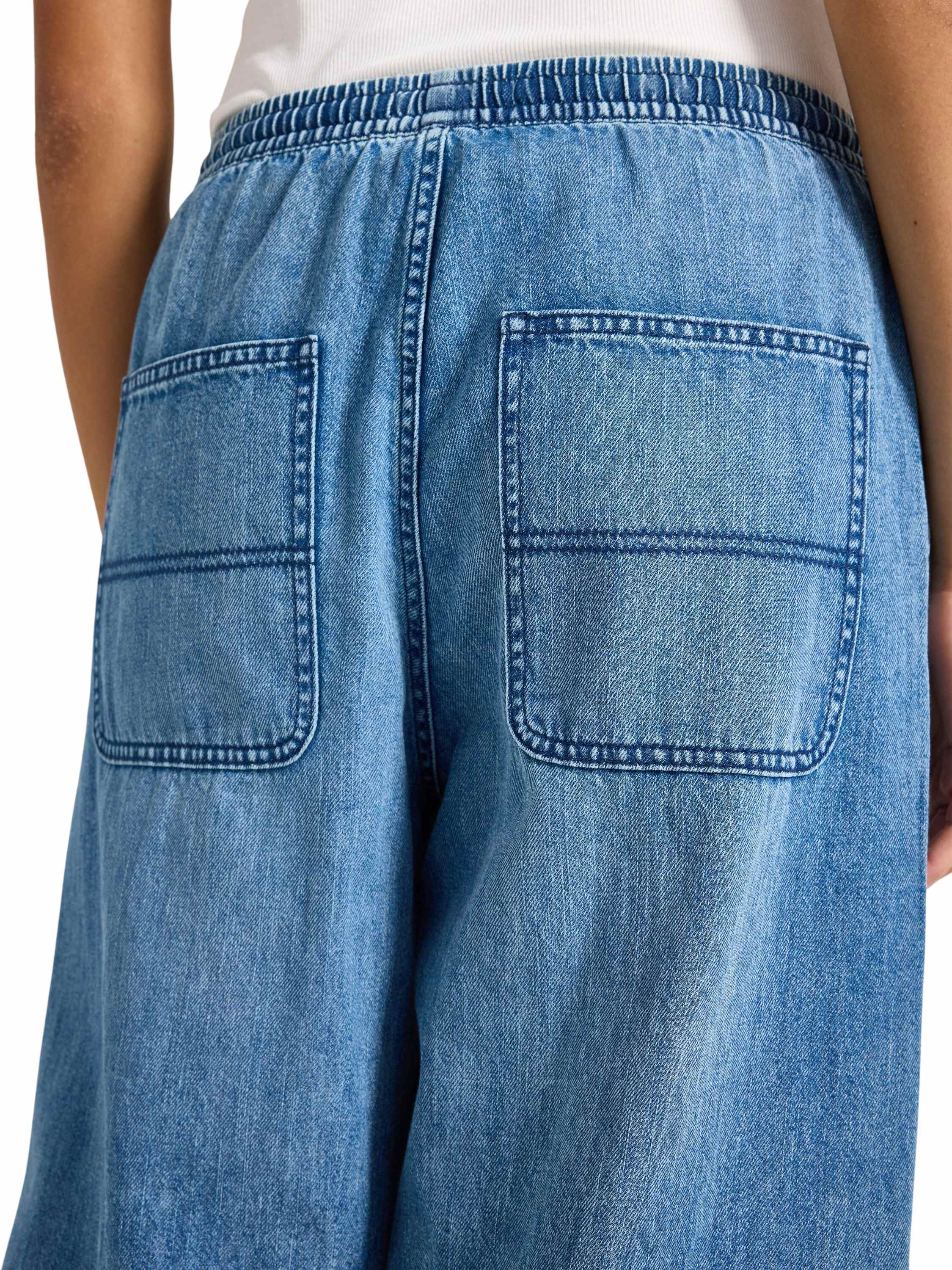 Vid denimbukse med elastisk midje o