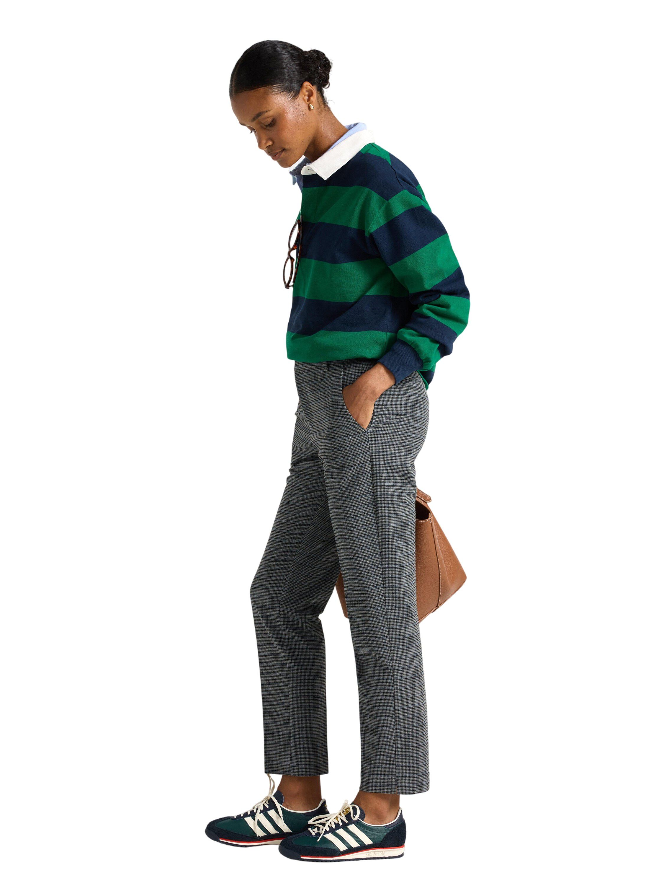 Byxor med normalh&ouml;g midja och pres