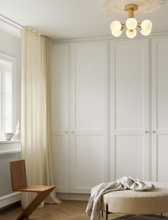 Apiales 6 Ceiling, brushed brass / opal