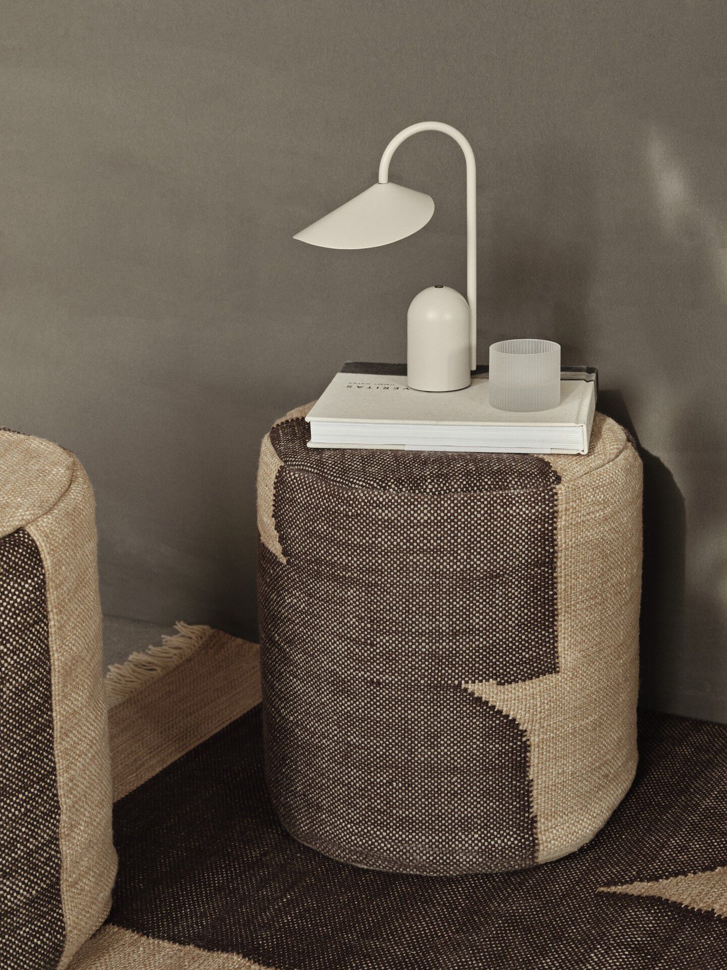 Arum Portable Lamp - Cashmere