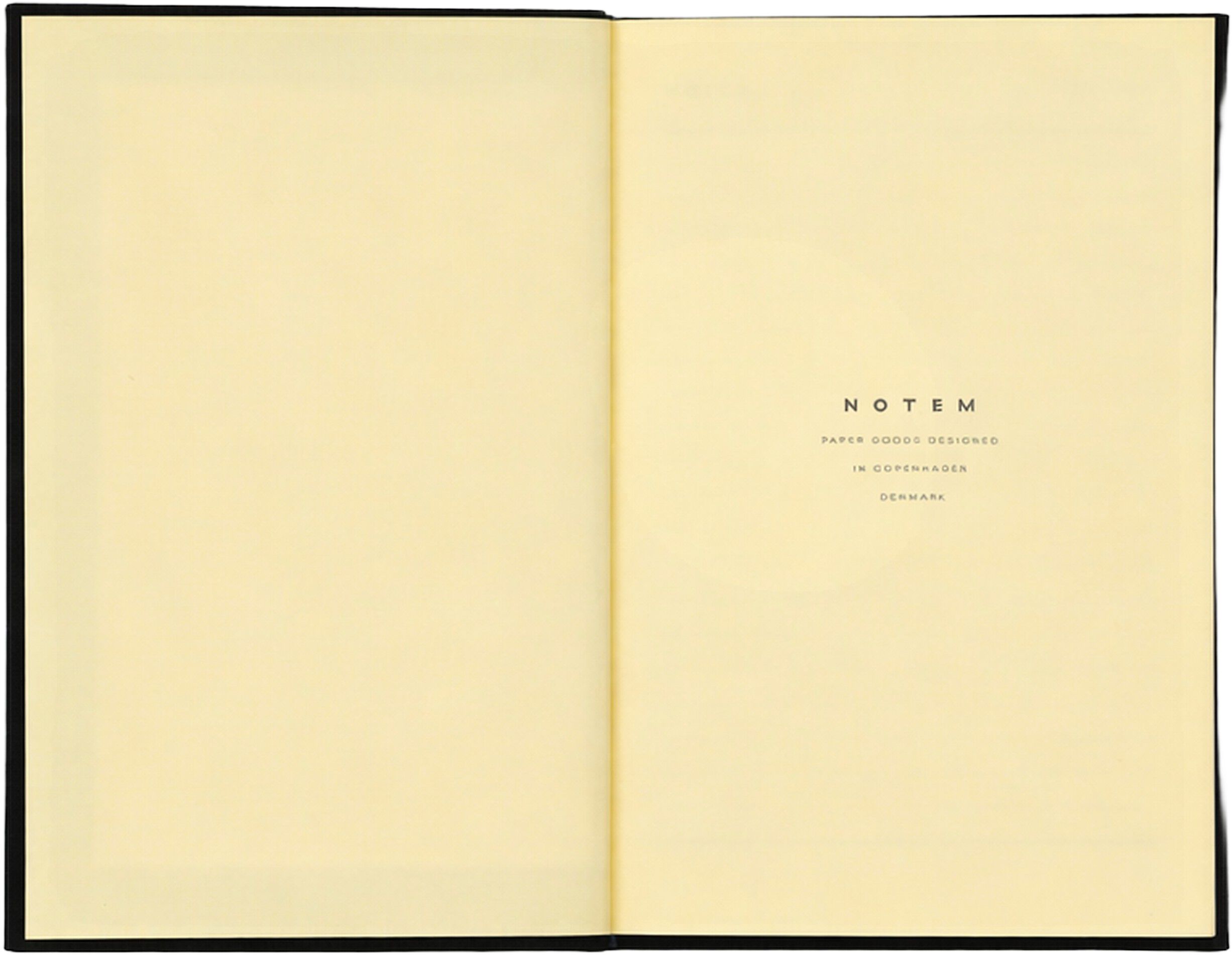 BEA, Notebook with elastic band - Small, Bright Blue