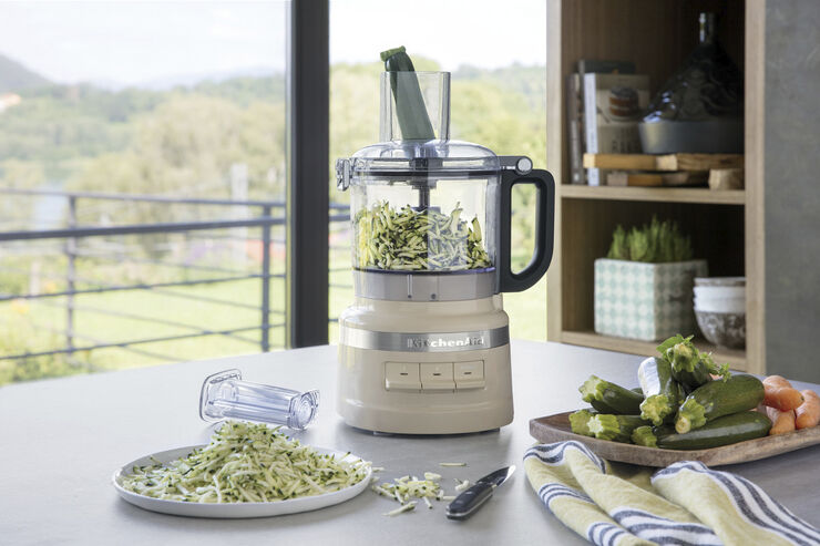 7 Cup foodprocessor krem 1,7 liter L19,5cm B19,5cm