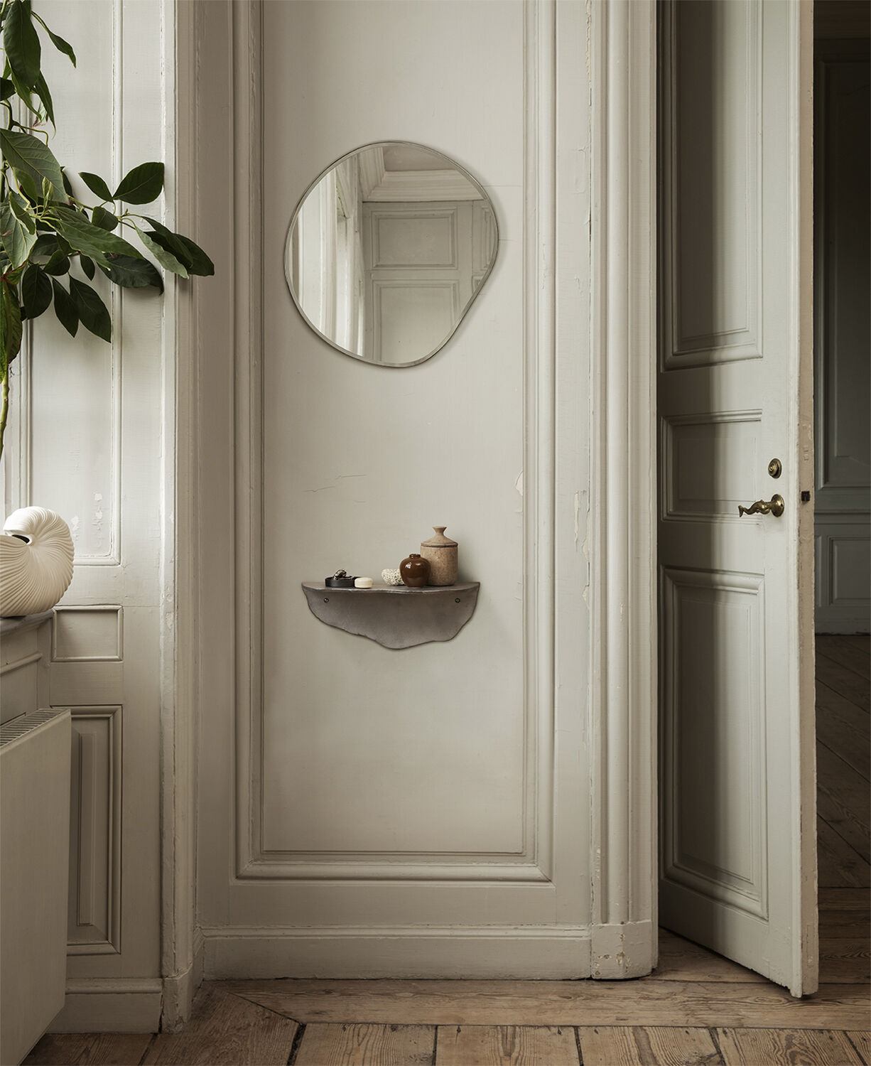 Pond Mirror - Small - Dark Chrome