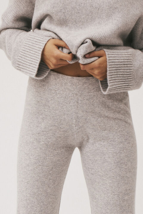 Classic 8 - 100% Cashmere