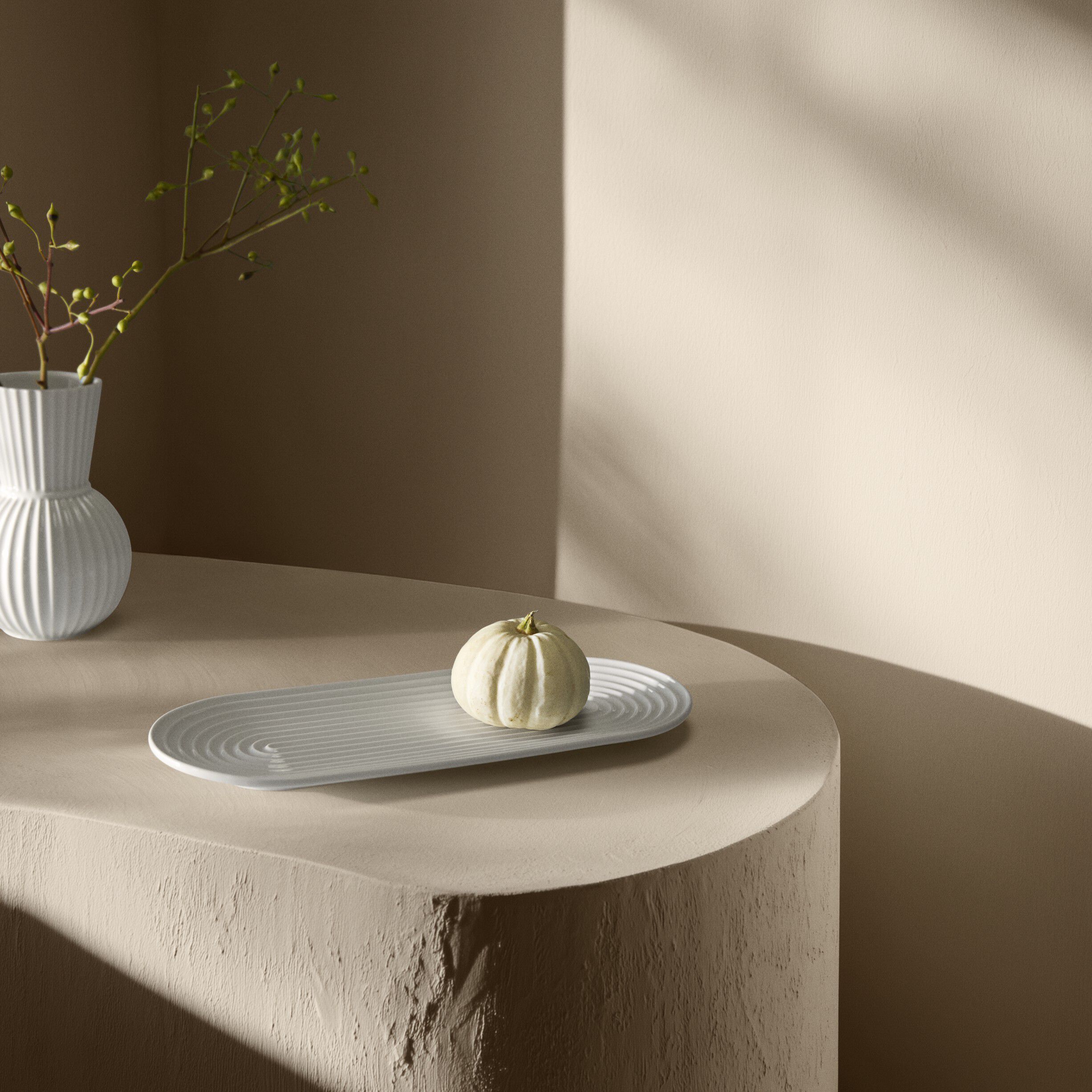 Lyngby Tura Ovalt serveringsfad 34x14. 5 cm hvid