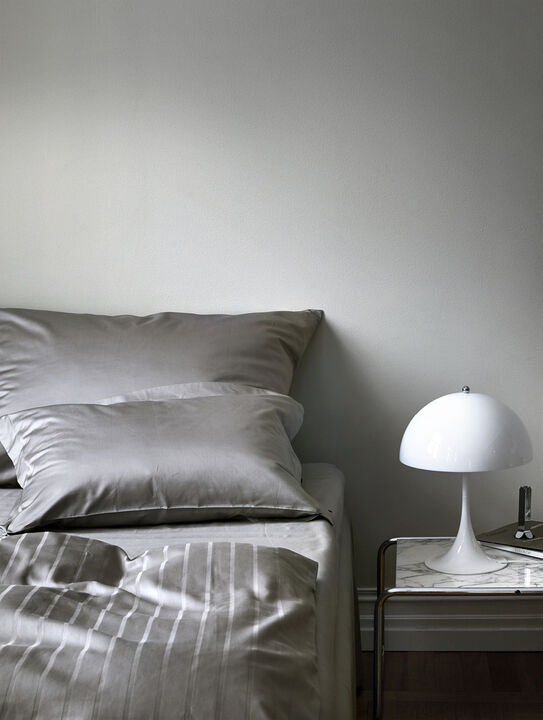 Satin pudebetræk dæmpet grå