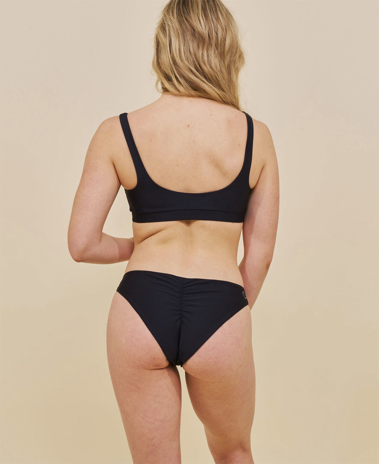 Batur rynket bikinitruse