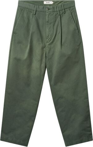 WRITER RELAXED FIT PLEATED PANTS