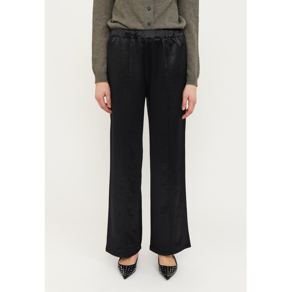 SRSalma Pant