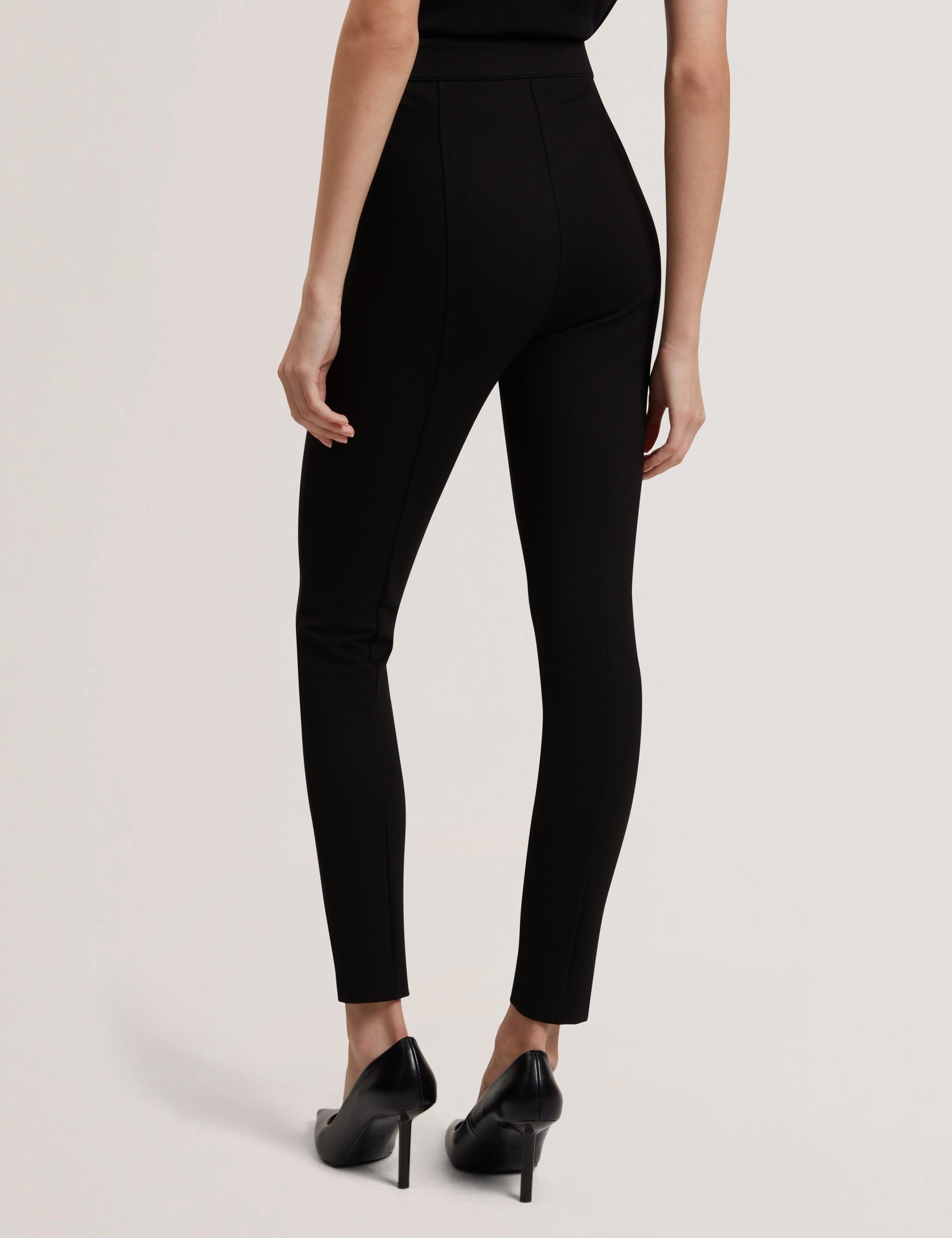 FELINDA Fly Front Stretch Legging