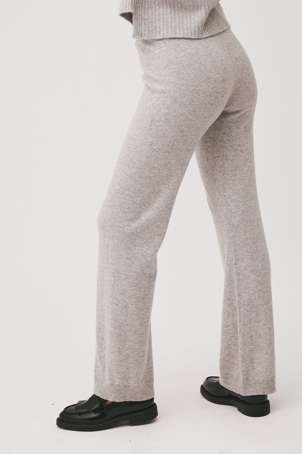 Classic 8 - 100% Cashmere