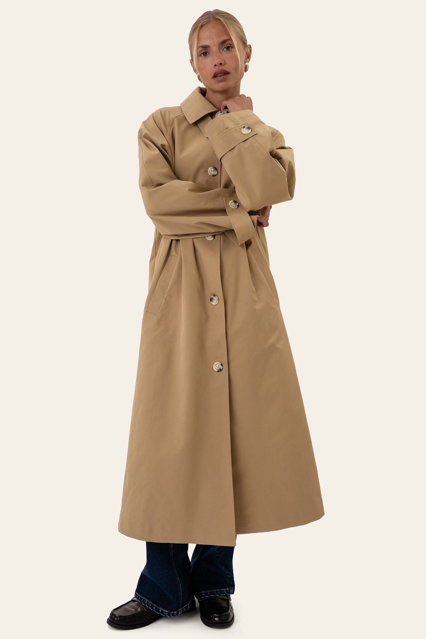 AvaIC Trenchcoat