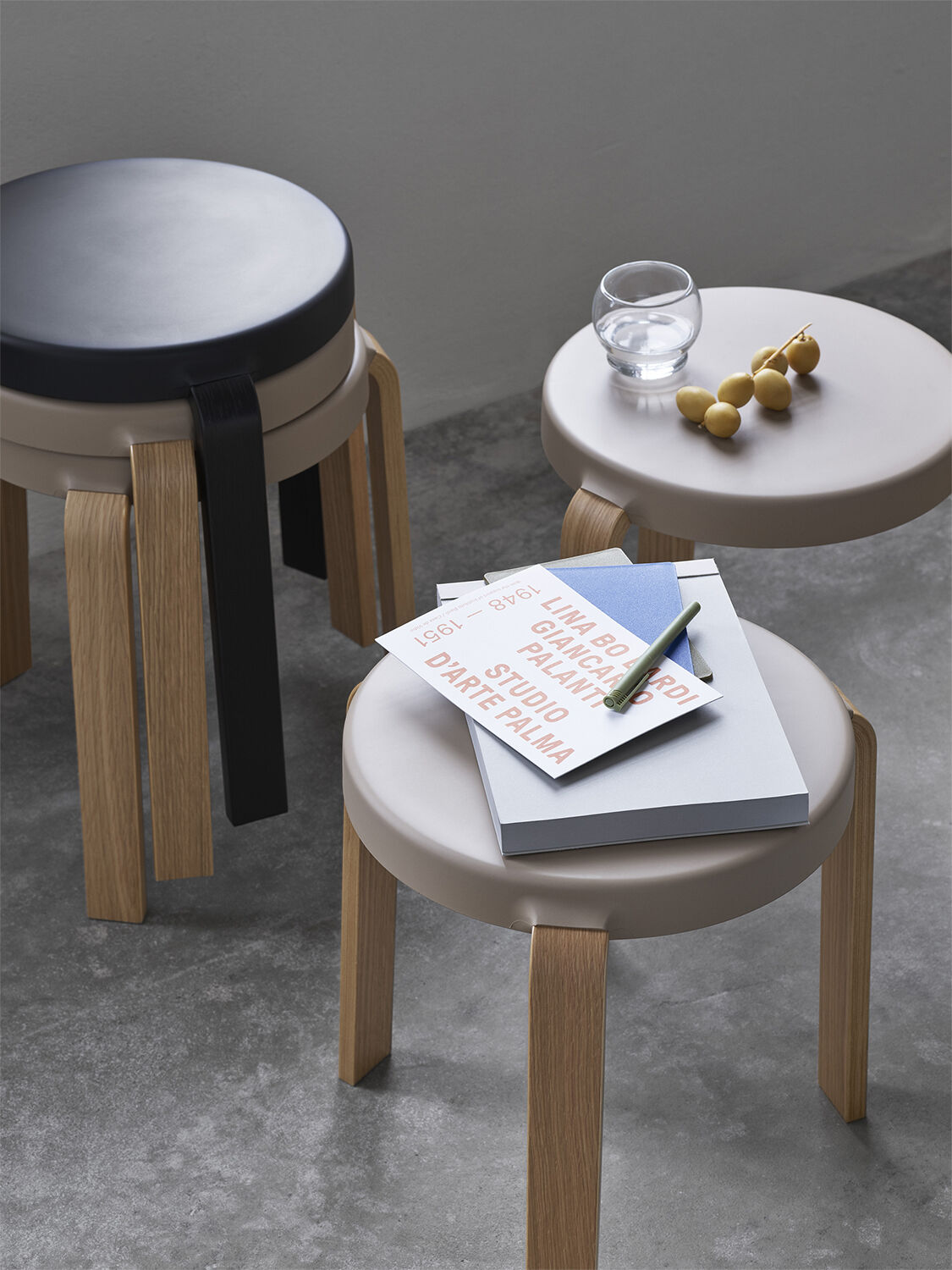 Tap Stool Oak