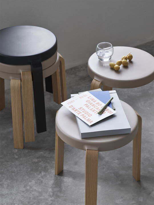 Tap Stool Oak