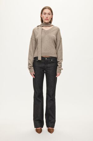 Alvin V-neck Jumper