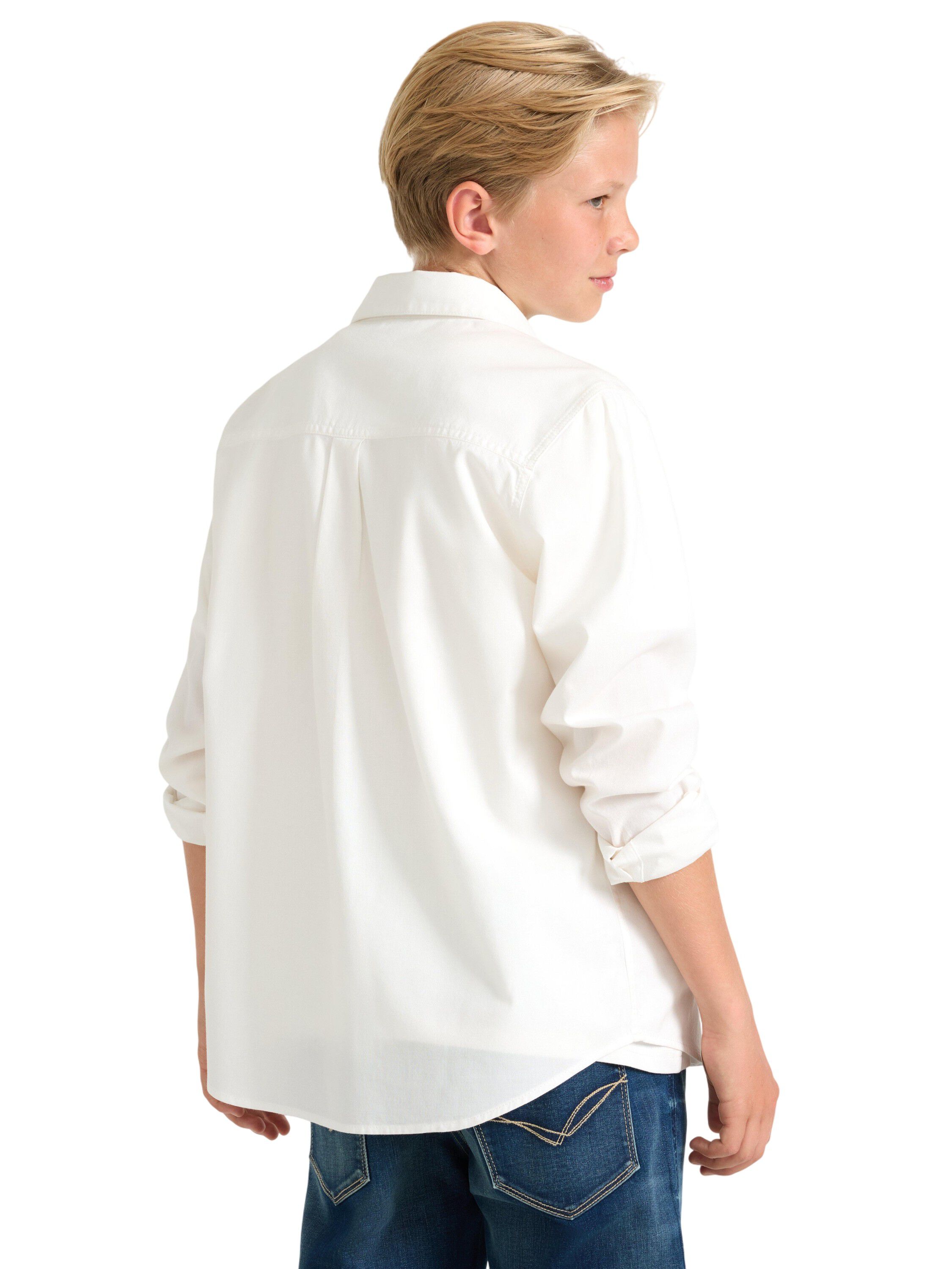 En bl&oslash;d og klassisk oxfordskjorte m