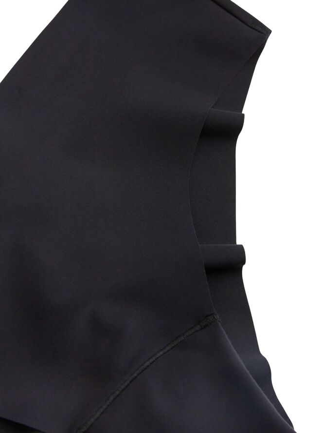 Usynlig brasiliansk truse med normal midje