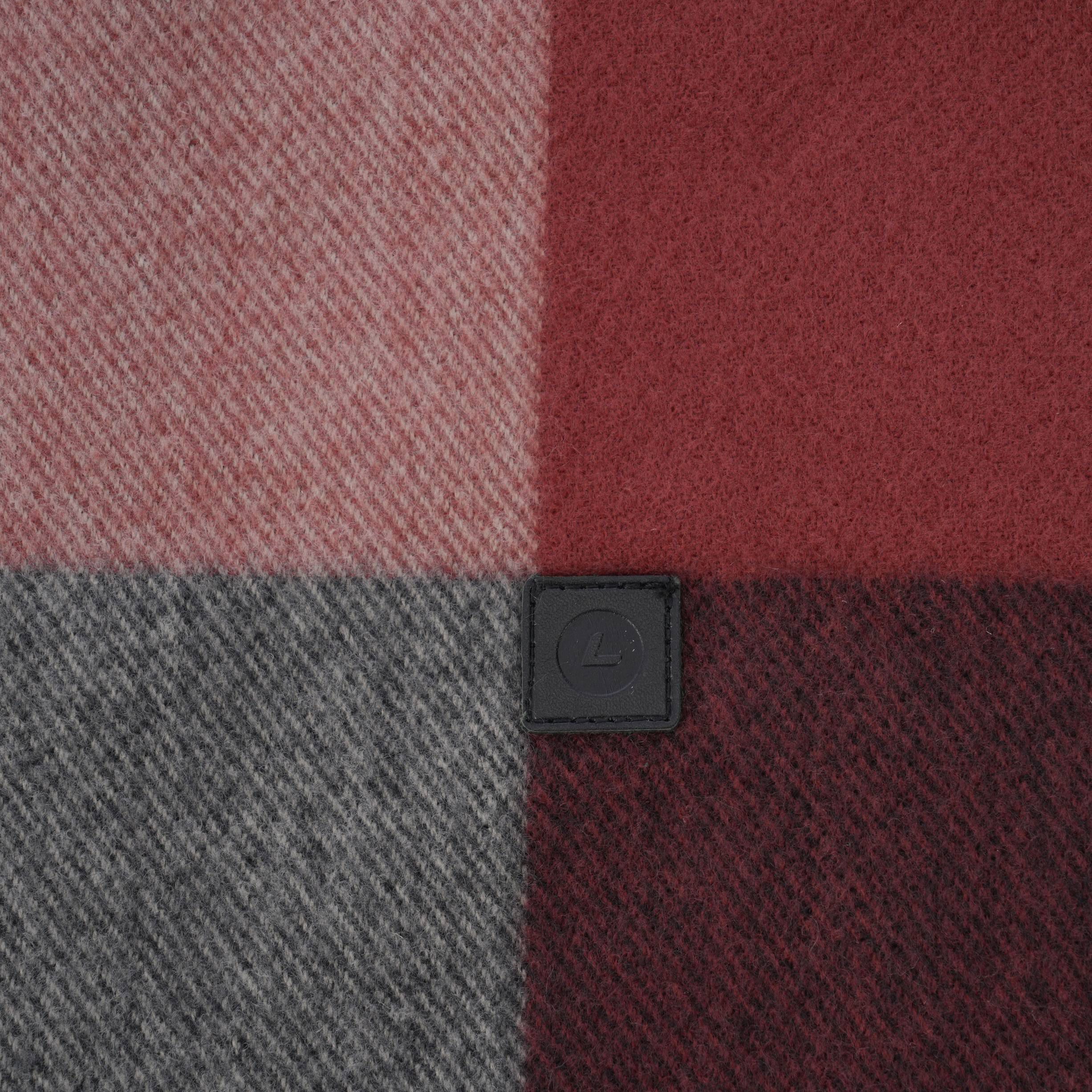 SCARVES