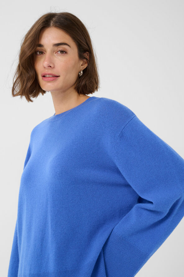 CUcallie Arrow Oversized Pullover