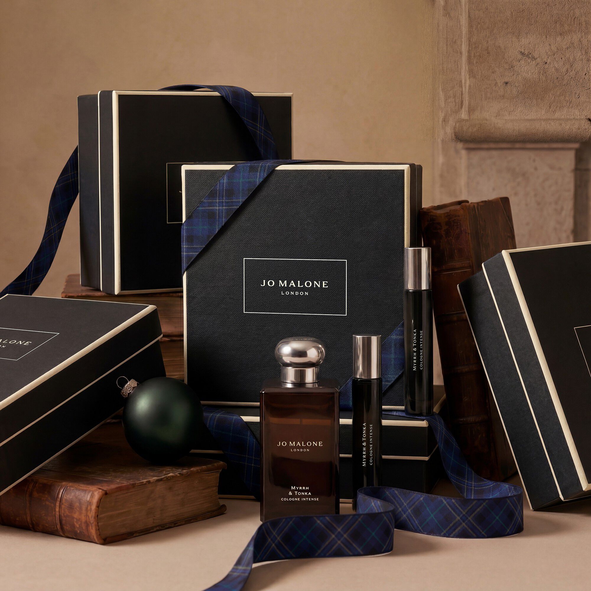 Myrrh & Tonka Everywhere & More Fragrance Set