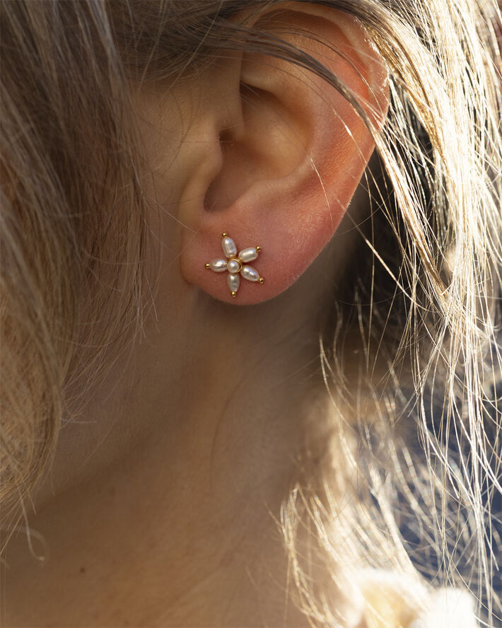 Pearl Signature Stud