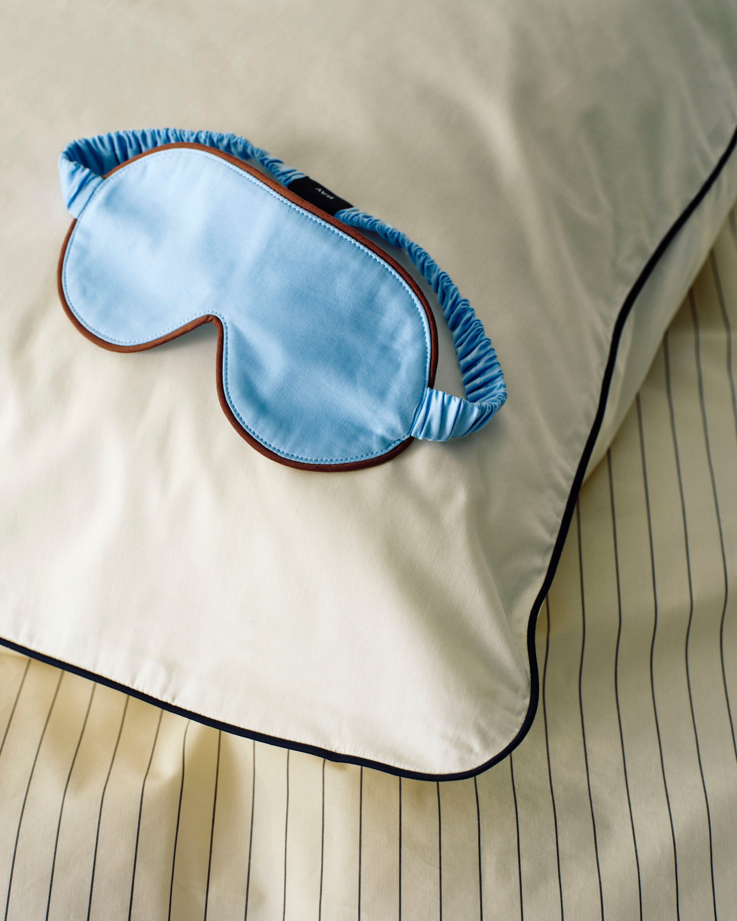 Outline Sleep Mask-Soft blue