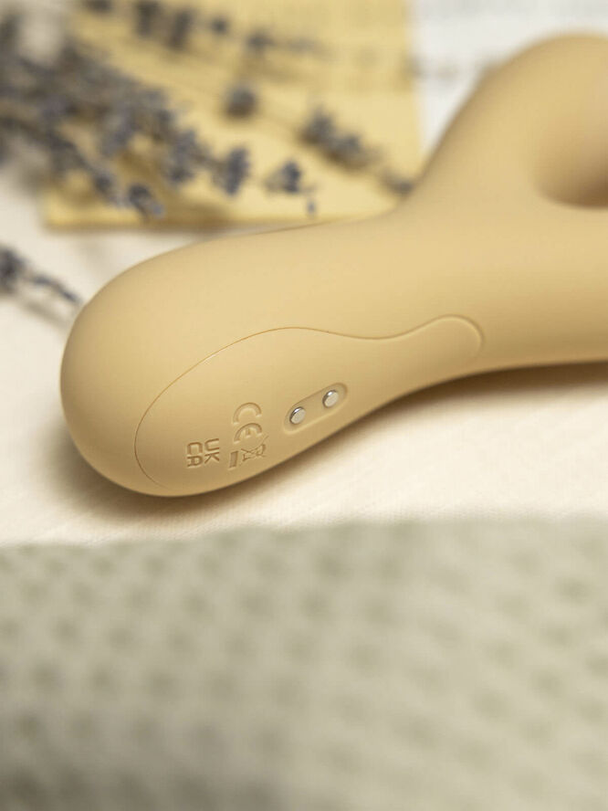 Camphor Rabbit Vibrator