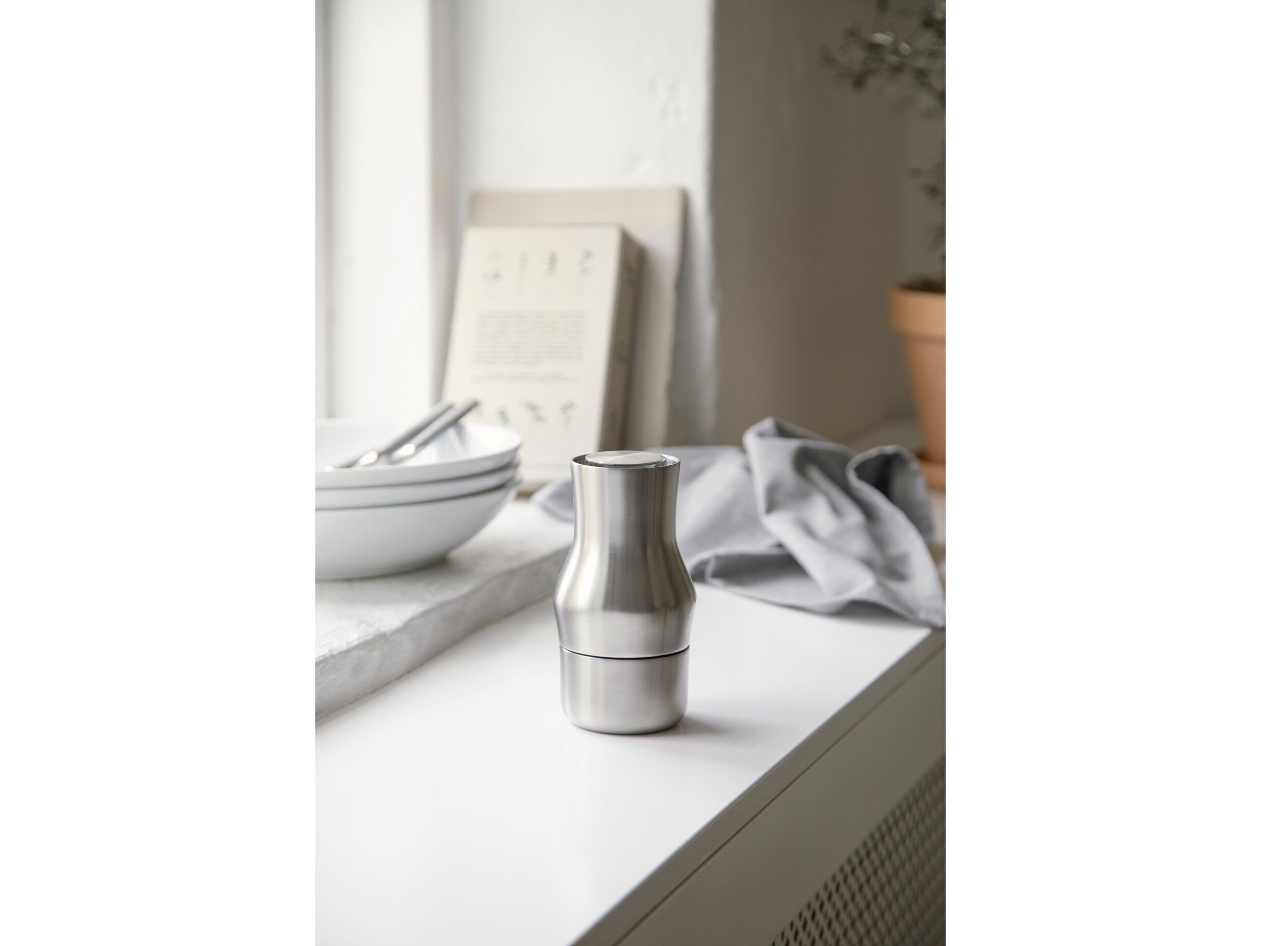 Kvern Dorotea 14 cm Matt st&aring;l