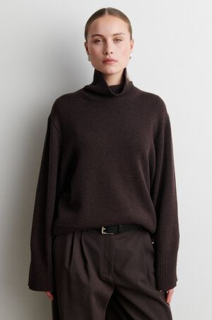 Alpha Knit T-Neck