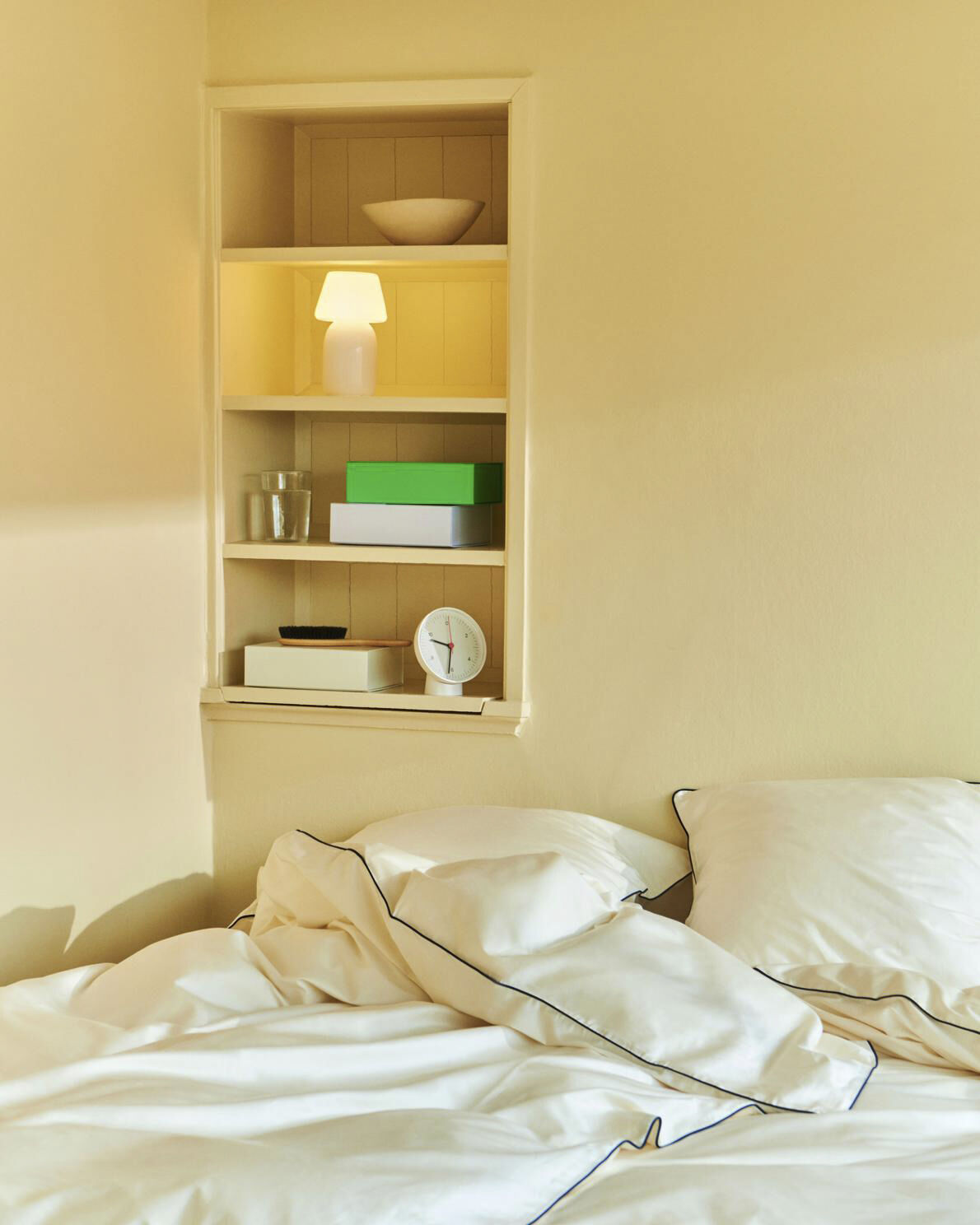 Outline Duvet Cover-W150 x L210-Ivo