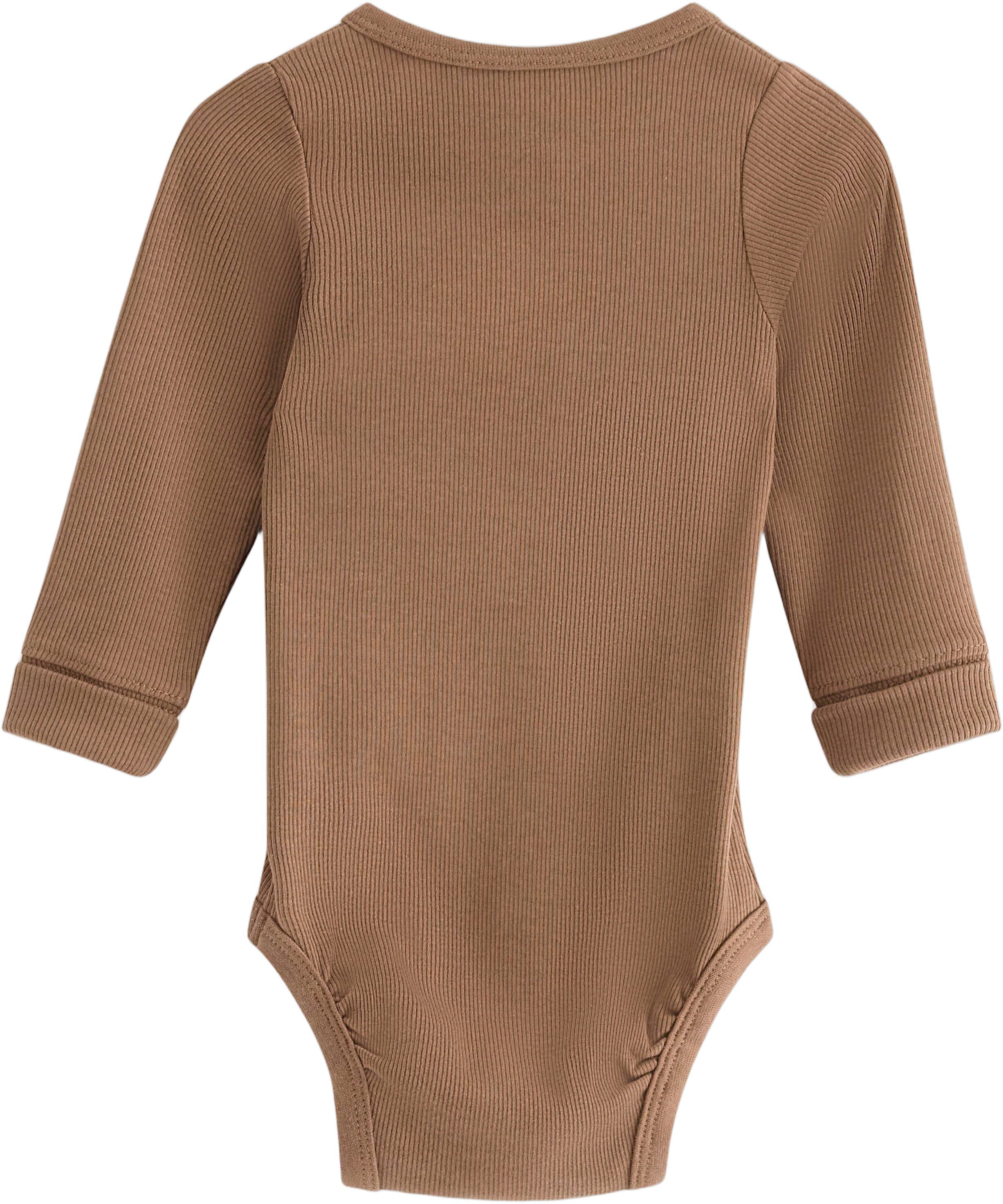 Soft long-sleeved ribbed bodysuit.