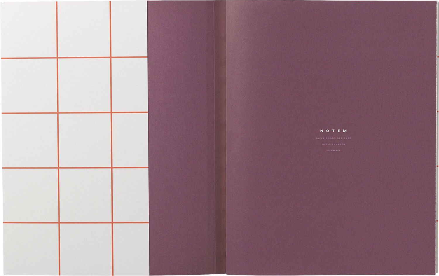 Stor notesbog med syet ryg, lys gr&aring;